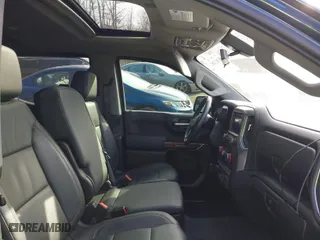 2020 Chevrolet Silverado 1500 LT with VIN 1GCUYDED3LZ180975, listed as a IAAI auction lot 41363402 with 70,272 mi miles. Bid and sale history available at carsss.com. Image 5.