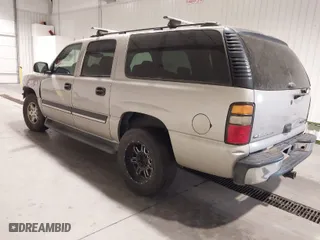 2005 Chevrolet Suburban LT with VIN 3GNFK16Z75G290666, listed as a IAAI auction lot 41812793 with 187,377 mi miles. Bid and sale history available at carsss.com. Image 3.