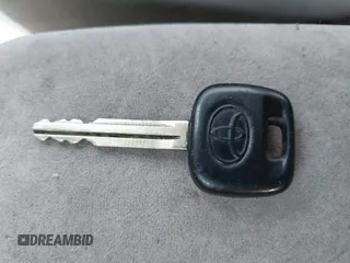 2001 Toyota Highlander z VIN JTEHF21A010030536, wystawiony jako IAAI lot #42370886 z przebiegiem 254 440 mil mil oraz . Historia ofert i sprzedaży dostępna na DreamBid. Obrazek 11.