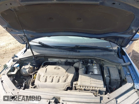 2018 Volkswagen Tiguan S with VIN 3VV1B7AX6JM108786, listed as a IAAI auction lot 41708099 with 162,289 mi miles and . Bid and sale history available at DreamBid. Image 10.