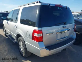 2012 Ford Expedition XLT with VIN 1FMJU1H55CEF11740, listed as a IAAI auction lot 41659969 with 176,387 mi miles. Bid and sale history available at carsss.com. Image 3.