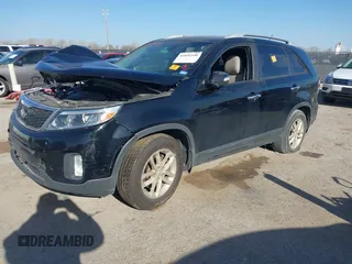 2014 Kia Sorento LX with VIN 5XYKT4A79EG482567, listed as a IAAI auction lot 41832550 with Not Provided miles and . Bid and sale history available at carsss.com. Image 17.