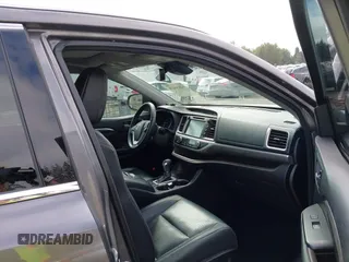 2017 Toyota Highlander Limited with VIN 5TDDZRFH8HS380934, listed as a IAAI auction lot 42630478 with 87,634 mi miles and . Bid and sale history available at DreamBid. Image 5.