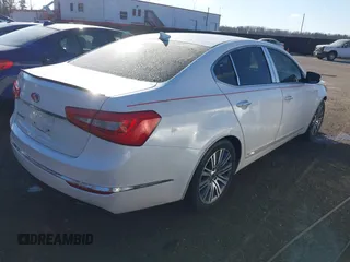 2016 Kia Cadenza Premium with VIN KNALN4D76G5216524, listed as a IAAI auction lot 41029900 with 176,083 mi miles. Bid and sale history available at carsss.com. Image 4.