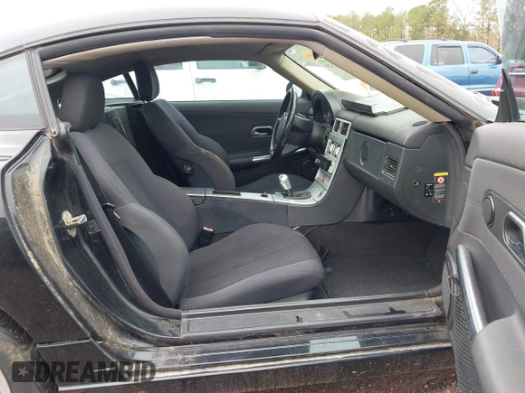 2005 Chrysler Crossfire z VIN 1C3AN59L25X032693, wystawiony jako IAAI lot #41849329 z przebiegiem 85 858 mil mil oraz . Historia ofert i sprzedaży dostępna na DreamBid. Obrazek 5.