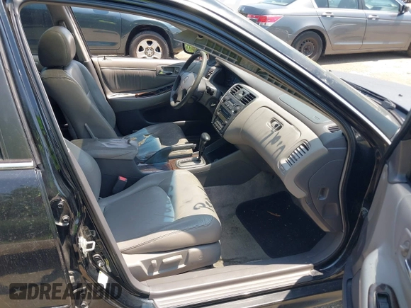 2001 Honda Accord EX with VIN 1HGCG16581A036338, listed as a IAAI auction lot 42603095 with 204,441 mi miles and . Bid and sale history available at DreamBid. Image 5.