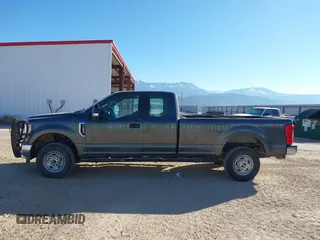 2019 Ford F-250 XL z VIN 1FT7X2B66KEE87332, wystawiony jako IAAI lot #41423827 z przebiegiem 206 947 mil mil oraz . Historia ofert i sprzedaży dostępna na DreamBid. Obrazek 14.