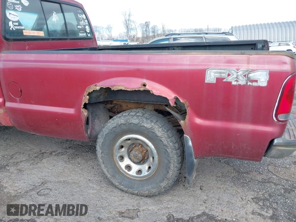 2001 Ford Super Duty F-250 XL with VIN 1FTNF21F81EA91185, listed as a IAAI auction lot 41905227 with 182,980 mi miles. Bid and sale history available at carsss.com. Image 12.
