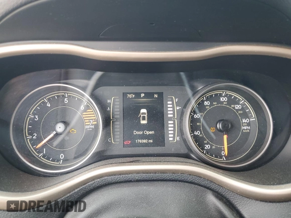 2016 Jeep Cherokee 75th Anniversary with VIN 1C4PJMCB2GW339639, listed as a Copart auction lot 71987394 with 176,392 mi miles and Salvage Title. Bid and sale history available at carsss.com. Image 9.