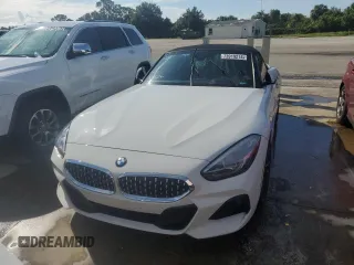 2021 BMW Z4 sDrive30i with VIN WBAHF3C09MWX24087, listed as a Copart auction lot 73919214 with 0 mi miles and Salvage Title. Bid and sale history available at carsss.com. Image 5.