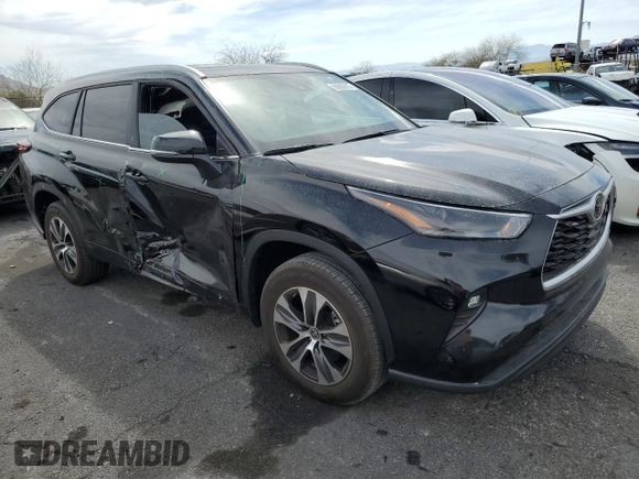 2024 Toyota Highlander LE with VIN 5TDKDRAH7RS537853, listed as a Copart auction lot 50980515 with 18,440 mi miles and Salvage title. Bid and sale history available at DreamBid. Image 4.