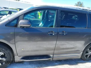 2012 Toyota Sienna SE with VIN 5TDXK3DC0CS233795, listed as a IAAI auction lot 41630513 with 102,766 mi miles. Bid and sale history available at carsss.com. Image 15.