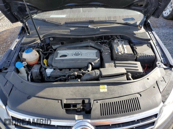 2014 Volkswagen CC R-Line with VIN WVWBP7AN8EE506189, listed as a Copart auction lot 75362924 with 124,692 mi miles and Clean Title. Bid and sale history available at carsss.com. Image 11.