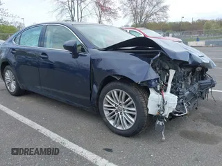 2015 Lexus ES 330 z VIN JTHBK1GG8F2198480, wystawiony jako IAAI lot #42050366 z przebiegiem 66 337 mil mil oraz . Historia ofert i sprzedaży dostępna na DreamBid. Obrazek 1.