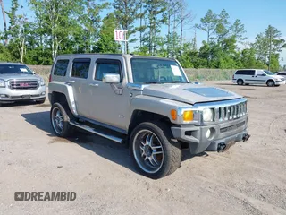 2007 Hummer H3 SUV z VIN 5GTDN13EX78216572, wystawiony jako IAAI lot #42323363 z przebiegiem 136 685 mil mil oraz . Historia ofert i sprzedaży dostępna na DreamBid. Obrazek 1.