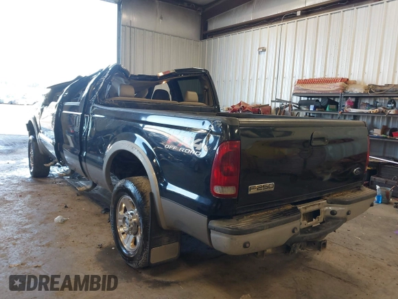2007 Ford F-250 XL z VIN 1FTSW21P87EA62774, wystawiony jako IAAI lot #41635503 z przebiegiem 141 985 mil mil oraz . Historia ofert i sprzedaży dostępna na DreamBid. Obrazek 3.