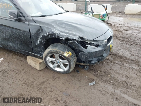 2015 BMW 3 Series 328i with VIN WBA3A5C53FP605447, listed as a IAAI auction lot 41649640 with 168,021 mi miles. Bid and sale history available at carsss.com. Image 6.