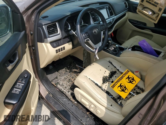 2018 Toyota Highlander SE with VIN 5TDKZRFH5JS276270, listed as a Copart auction lot 52291865 with 177,857 mi miles and Salvage title. Bid and sale history available at DreamBid. Image 8.