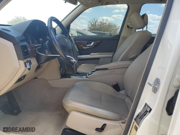 2012 Mercedes-Benz GLK-Class GLK 350 with VIN WDCGG5GBXCF727883, listed as a Copart auction lot 53382515 with 157,781 mi miles and Non Repairable. Bid and sale history available at carsss.com. Image 7.