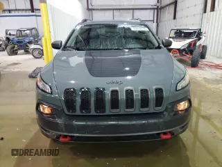 2015 Jeep Cherokee Trailhawk z VIN 1C4PJMBB0FW634397, wystawiony jako Copart lot #45812515 z przebiegiem 109 158 mil mil oraz Szkoda całkowita • Salvage title. Historia ofert i sprzedaży dostępna na DreamBid. Obrazek 5.