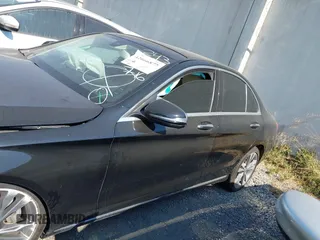 2017 Mercedes-Benz C 300 z VIN 55SWF4JB0HU183802, wystawiony jako IAAI lot #42666877 z przebiegiem Nie podano mil oraz . Historia ofert i sprzedaży dostępna na DreamBid. Obrazek 15.