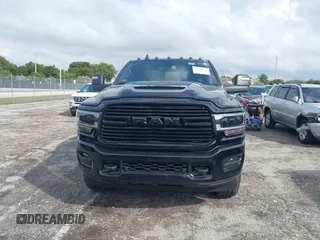 2024 Ram 2500 Laramie z VIN 3C6UR5FL3RG141327, wystawiony jako IAAI lot #41390825 z przebiegiem 8 002 mil mil oraz . Historia ofert i sprzedaży dostępna na DreamBid. Obrazek 12.