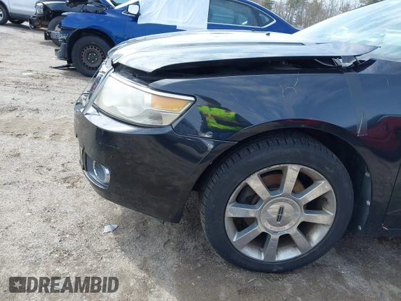 2009 Lincoln MKZ with VIN 3LNHM26T29R632981, listed as a IAAI auction lot 41902869 with 149,546 mi miles and . Bid and sale history available at DreamBid. Image 13.