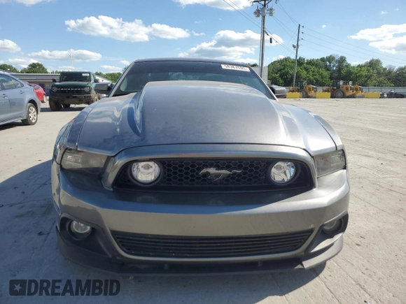 2013 Ford Mustang GT with VIN 1ZVBP8CF5D5240282, listed as a Copart auction lot 58381595 with 56,915 mi miles and Clean title. Bid and sale history available at DreamBid. Image 5.