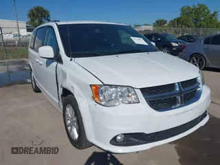 2019 Dodge Grand Caravan SXT with VIN 2C4RDGCG3KR631511, listed as a IAAI auction lot 41790575 with 215,338 mi miles. Bid and sale history available at carsss.com. Image 1.