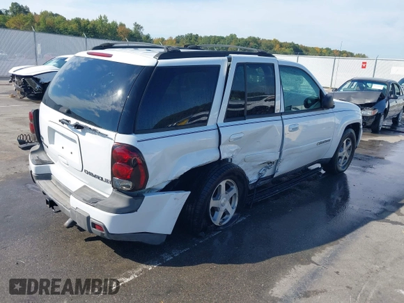 2004 Chevrolet TrailBlazer LS with VIN 1GNDT13S842389970, listed as a IAAI auction lot 40377507 with 178,488 mi miles and . Bid and sale history available at DreamBid. Image 4.
