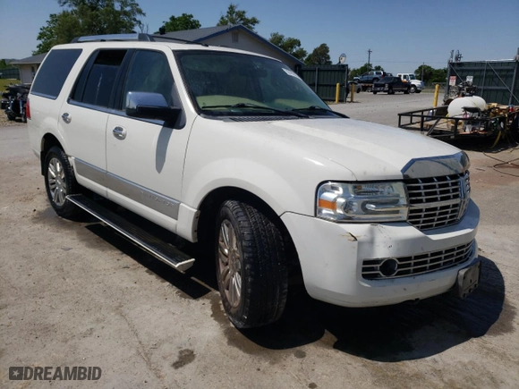 2008 Lincoln Navigator with VIN 5LMFU28508LJ12942, listed as a Copart auction lot 64409014 with 239,091 mi miles and Non Repairable. Bid and sale history available at carsss.com. Image 4.