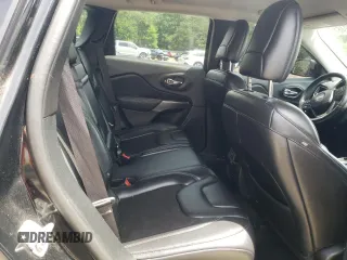 2019 Jeep Cherokee Latitude Plus with VIN 1C4PJMLB7KD101158, listed as a Copart auction lot 58246115 with 144,807 mi miles and Salvage title. Bid and sale history available at DreamBid. Image 11.