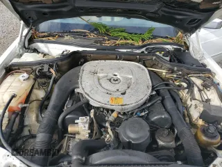 1990 Mercedes-Benz 560 with VIN WDBCA39E8LA536590, listed as a Copart auction lot 76843244 with 231,703 mi miles and Non Repairable. Bid and sale history available at DreamBid. Image 11.