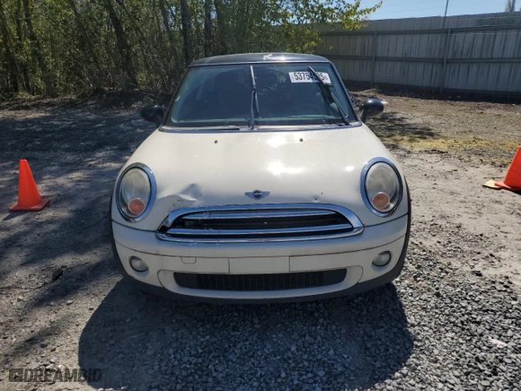 2007 MINI Cooper Hardtop with VIN WMWMF33507TU60113, listed as a Copart auction lot 53754505 with 153,806 mi miles and Clean Title. Bid and sale history available at carsss.com. Image 5.