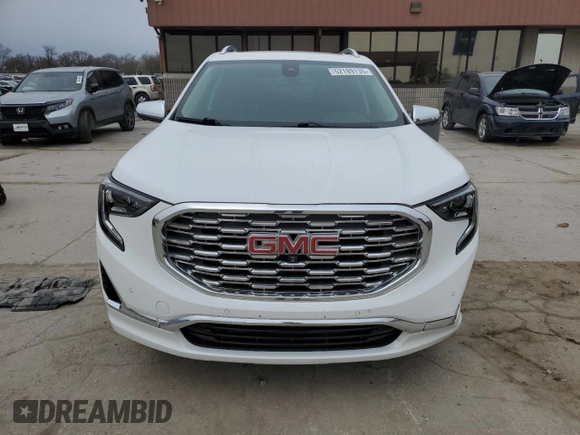 2019 GMC Terrain Denali with VIN 3GKALXEX1KL137663, listed as a Copart auction lot 52189135 with 98,477 mi miles and Salvage title. Bid and sale history available at DreamBid. Image 5.