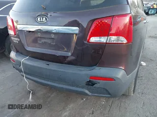 2011 Kia Sorento LX with VIN 5XYKT4A11BG139193, listed as a IAAI auction lot 41828090 with 217,298 mi miles. Bid and sale history available at carsss.com. Image 6.