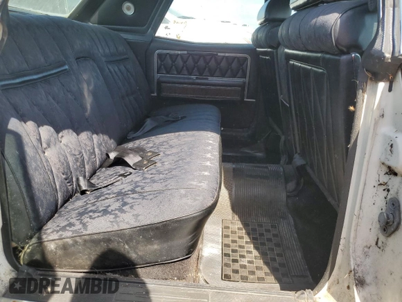 1968 Lincoln Continental with VIN 8Y82A846885, listed as a Copart auction lot 49415864 with 27,591 mi miles and Salvage Title. Bid and sale history available at DreamBid. Image 10.