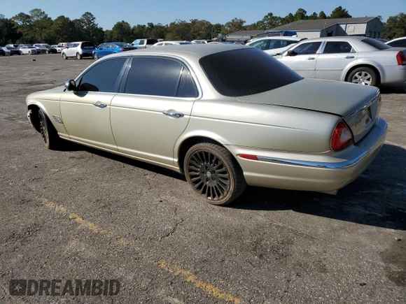 2006 Jaguar XJ Vanden Plas with VIN SAJWA82B46SH01369, listed as a Copart auction lot 77997054 with 0 mi miles and Clean Title. Bid and sale history available at carsss.com. Image 2.