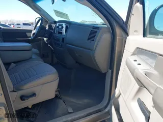 2008 Dodge Ram 1500 SLT with VIN 1D7HA18N68J114067, listed as a IAAI auction lot 41670694 with 141,659 mi miles. Bid and sale history available at carsss.com. Image 5.