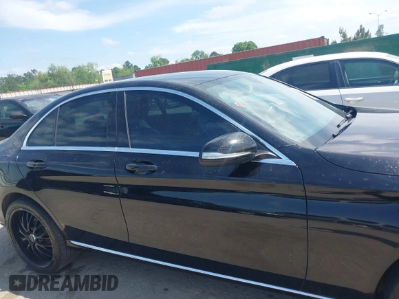 2015 Mercedes-Benz C 300 Luxury with VIN 55SWF4KB0FU024371, listed as a IAAI auction lot 42056336 with 50,530 mi miles and . Bid and sale history available at DreamBid. Image 13.