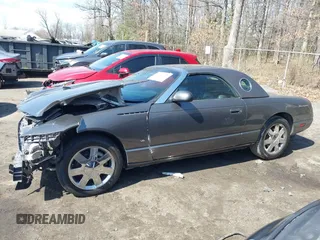 2003 Ford Thunderbird Deluxe with VIN 1FAHP60A23Y101899, listed as a IAAI auction lot 41805269 with Not Provided miles. Bid and sale history available at carsss.com. Image 14.
