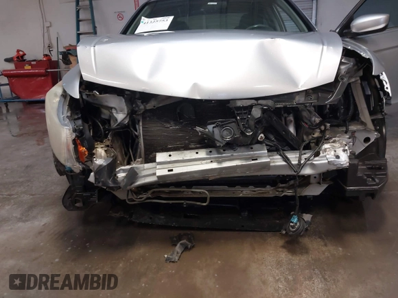 2012 Honda Accord SE z VIN 1HGCP2F63CA096366, wystawiony jako IAAI lot #41325753 z przebiegiem 146 559 mil mil oraz . Historia ofert i sprzedaży dostępna na DreamBid. Obrazek 6.