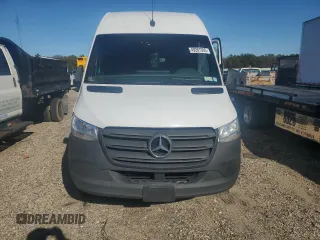 2022 Mercedes-Benz Sprinter with VIN W1Y4EDHY9NT107571, listed as a Copart auction lot 49267305 with 40,059 mi miles and Salvage Title. Bid and sale history available at DreamBid. Image 5.