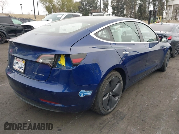 2020 Tesla Model 3 Long Range with VIN 5YJ3E1EB9LF744684, listed as a IAAI auction lot 41805065 with 92,123 mi miles. Bid and sale history available at carsss.com. Image 4.