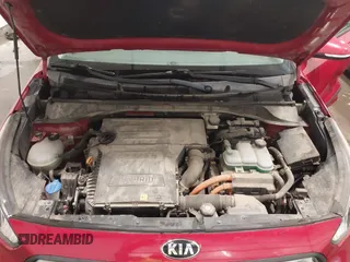 2017 Kia Niro Touring Launch Edition with VIN KNDCC3LC6H5102042, listed as a IAAI auction lot 41666561 with 191,584 mi miles. Bid and sale history available at carsss.com. Image 10.