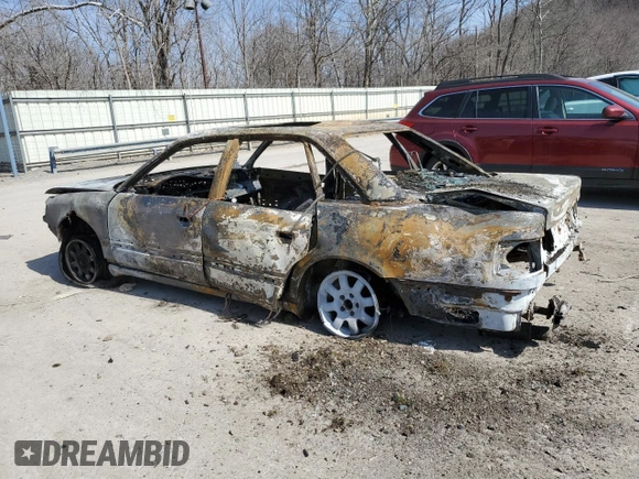 1996 Audi A6 z VIN WAUGC84A2TN092725, wystawiony jako Copart lot #49335395 z przebiegiem Nie podano mil oraz Szkoda całkowita • Salvage title. Historia ofert i sprzedaży dostępna na DreamBid. Obrazek 2.