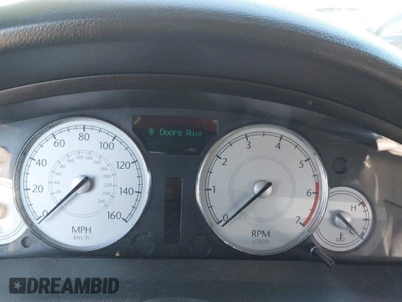2005 Chrysler 300 with VIN 2C3AA63H75H170384, listed as a IAAI auction lot 41812822 with 1 mi miles. Bid and sale history available at carsss.com. Image 14.