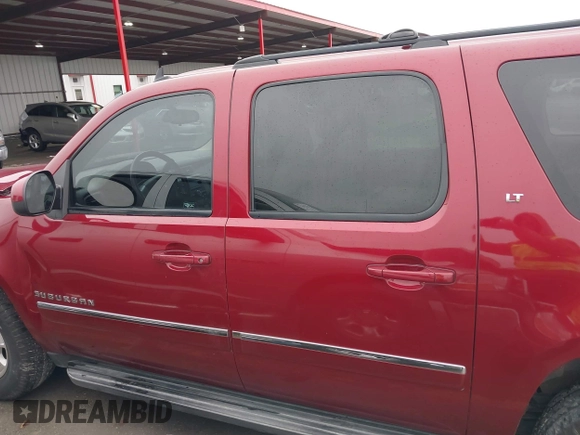 2011 Chevrolet Suburban LT with VIN 1GNSCJE07BR323241, listed as a IAAI auction lot 41548258 with 262,547 mi miles. Bid and sale history available at carsss.com. Image 14.