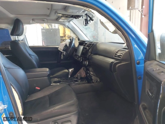 2019 Toyota 4Runner SR5 with VIN JTEBU5JR7K5645074, listed as a IAAI auction lot 41719821 with 116,514 mi miles. Bid and sale history available at carsss.com. Image 5.