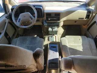1991 Ford Aerostar with VIN 1FMDA31X6MZA00934, listed as a Copart auction lot 82479744 with 102,984 mi miles and Non Repairable. Bid and sale history available at carsss.com. Image 8.
